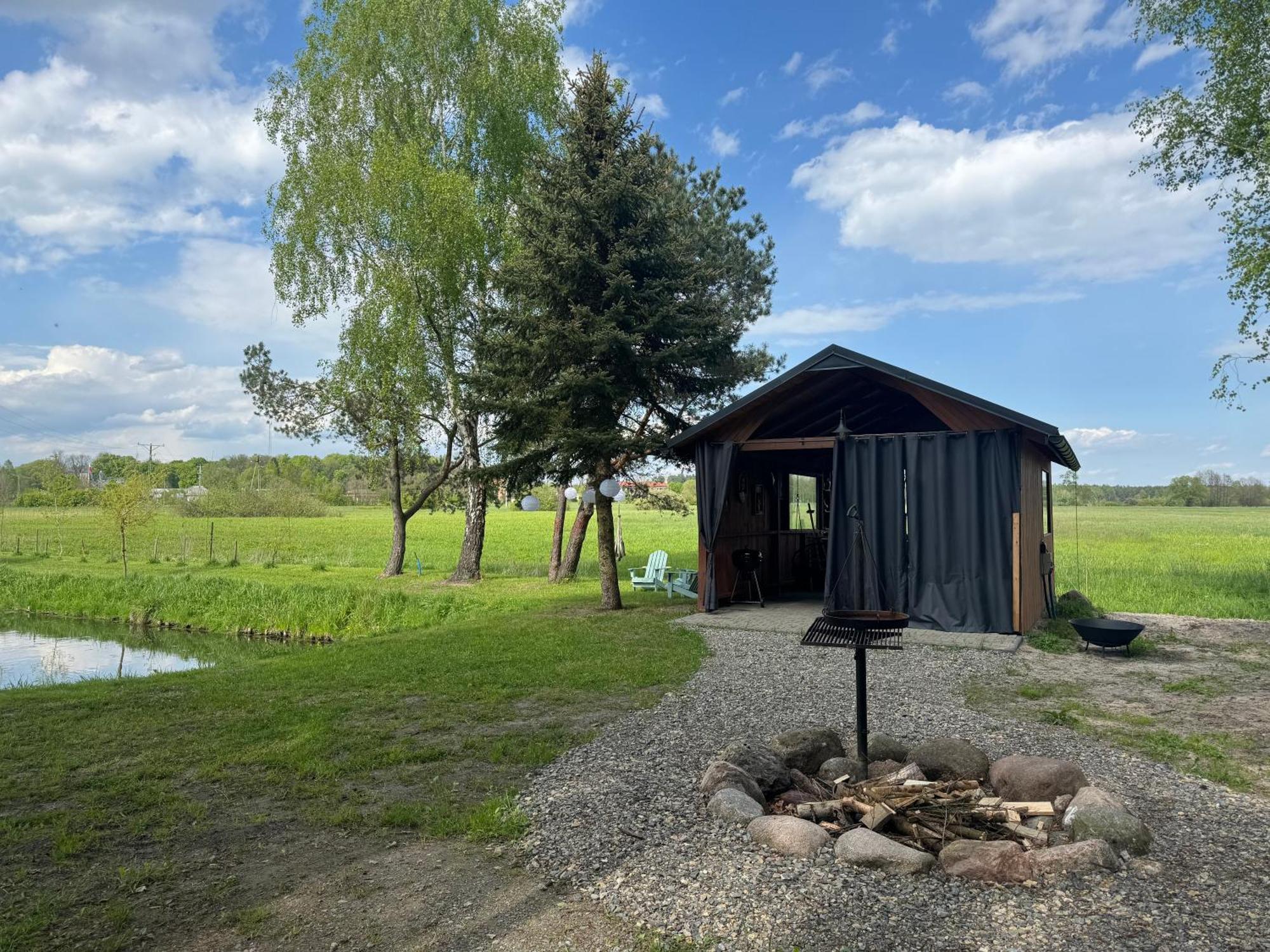 Trzy Stodoly - Kraina Lak Domki Caloroczne Na Roztoczu Holiday home Narol